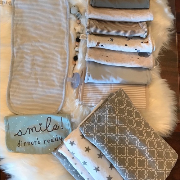 Carter's Accessories Carters 4 Items 1 Bib 8 Burp Cloths 4